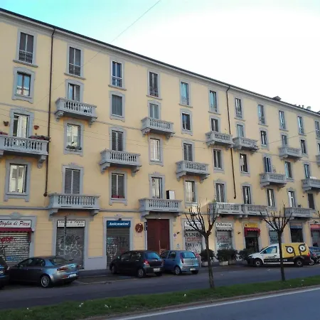 Cozy Flat Turro Italian Drink Apartment Milan